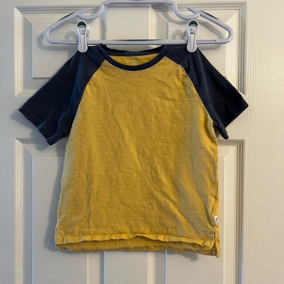 GAP Other - GAP Yellow and Blue Short Sleeve Tee